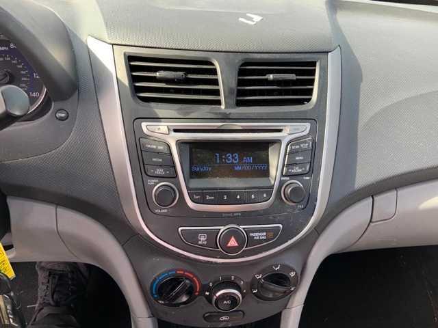 2017 hyundai accent se