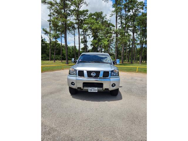 2005 nissan titan le king cab