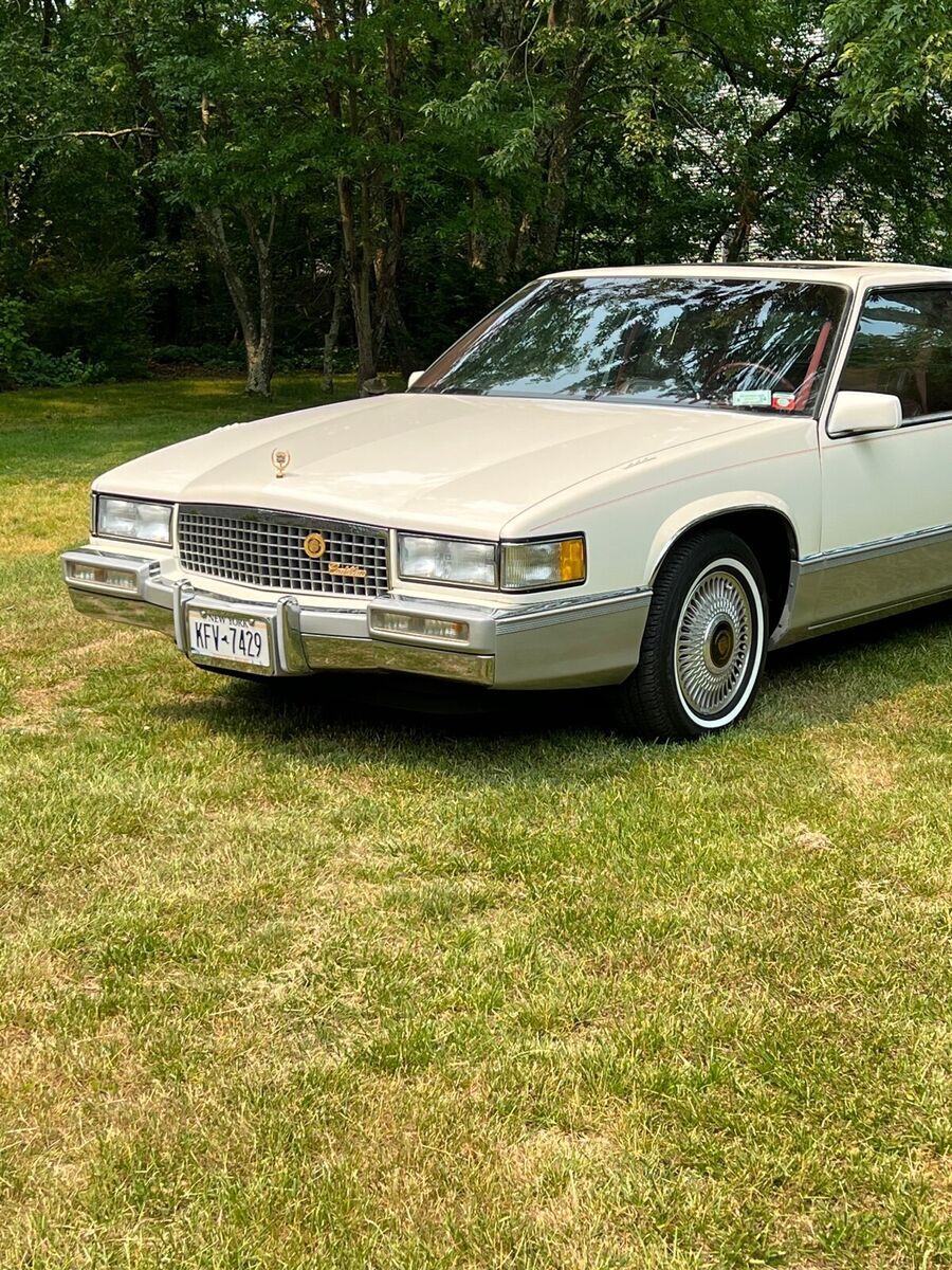 1990 cadillac fleetwood coupe white fwd automatic