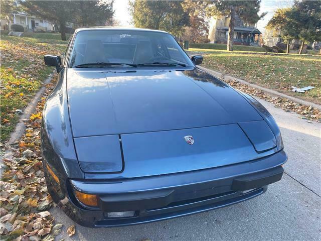 1987 porsche 944 s coupe. 96,280 miles