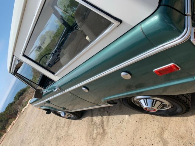 1974 ford bronco. uncut- close to as original as you can get. 302 v8