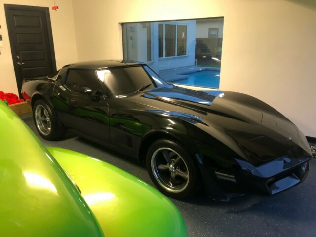 1982 corvette,stingray,mustang,57chevy,camaro,chevelle,bronco,k5,gto,,c7,f100,c6