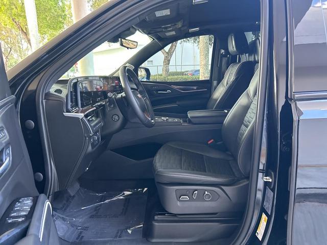 2023 cadillac escalade esv sport platinum