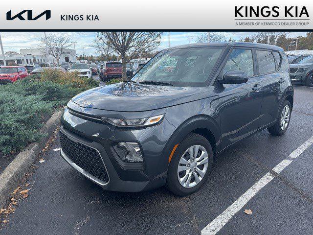2022 kia soul lx