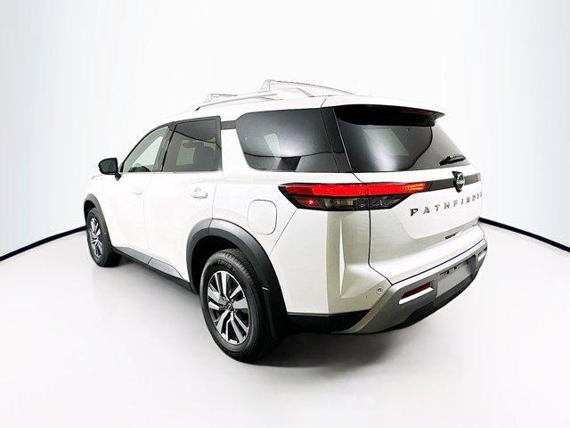 2023 nissan pathfinder sl