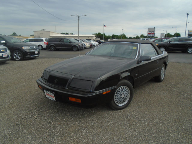 1992 chrysler lebaron 2-door convertible