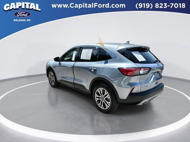 2022 ford escape sel