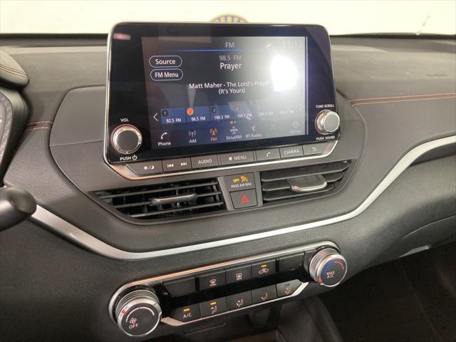 2022 nissan altima sr fwd