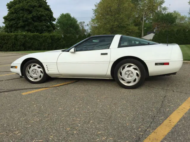1992 chevrolet corvette with 2 tops - hard top and the see through lexan top