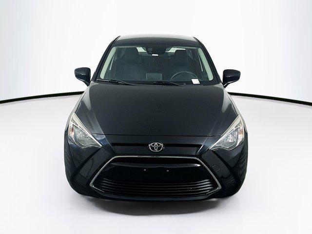 2018 toyota yaris ia base