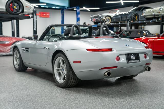 2001 bmw z8 base