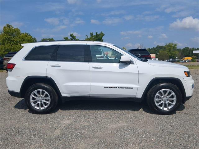 2022 jeep grand cherokee laredo