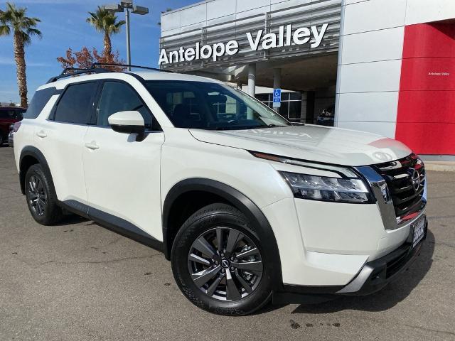 2022 nissan pathfinder sv
