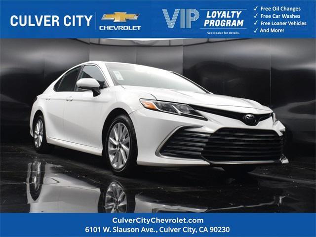 2023 toyota camry le