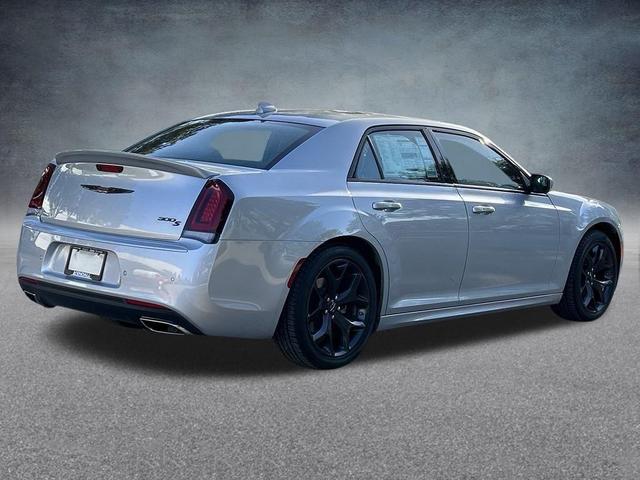 2023 chrysler 300 s
