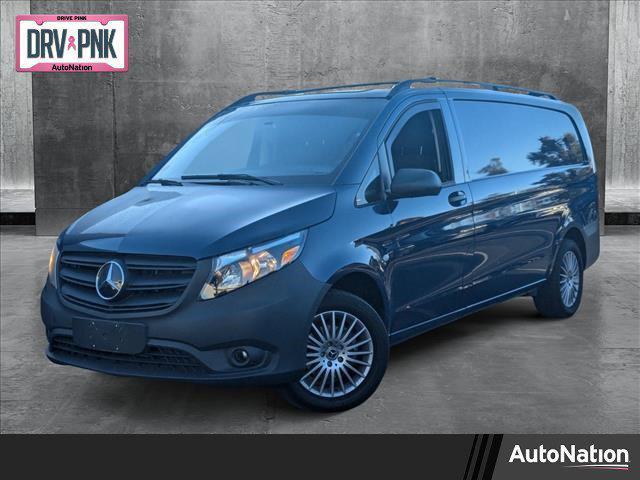 2023 mercedes-benz metris base