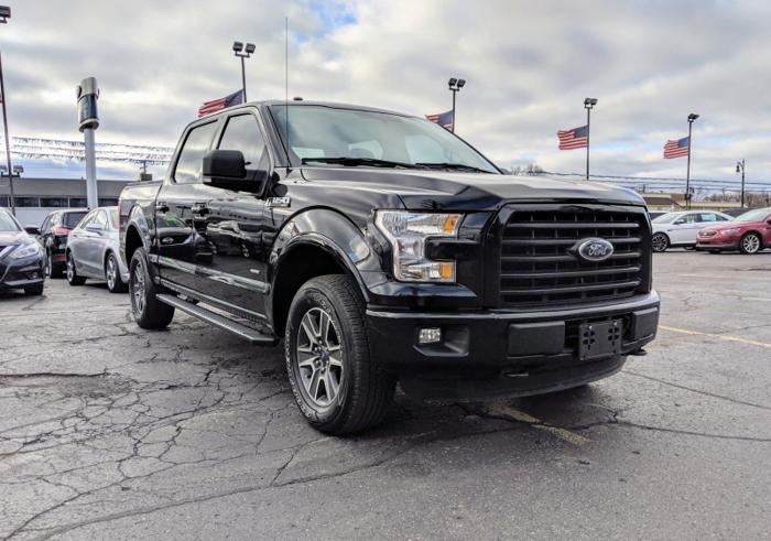 used 2016 ford f150 xlt detroit, mi 48210 for sale in detroit, michigan