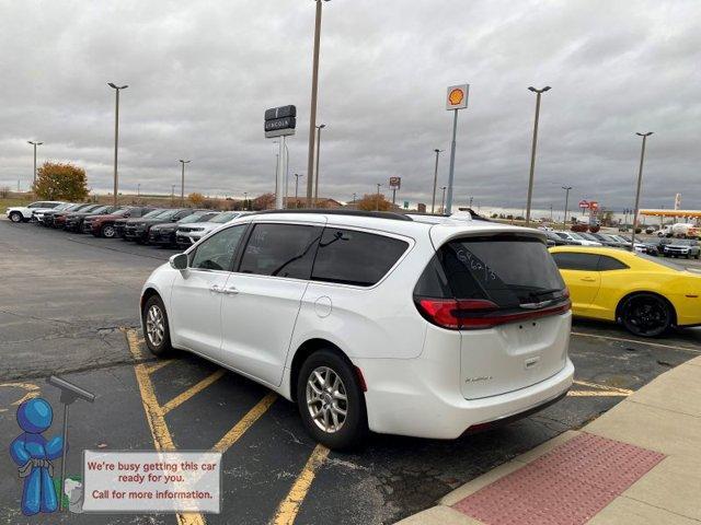 2022 chrysler pacifica touring-l