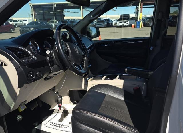 2019 dodge grand caravan sxt