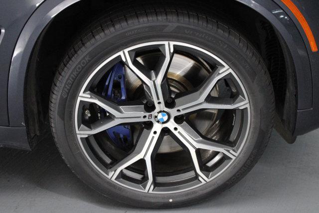 2022 bmw x5 m50i