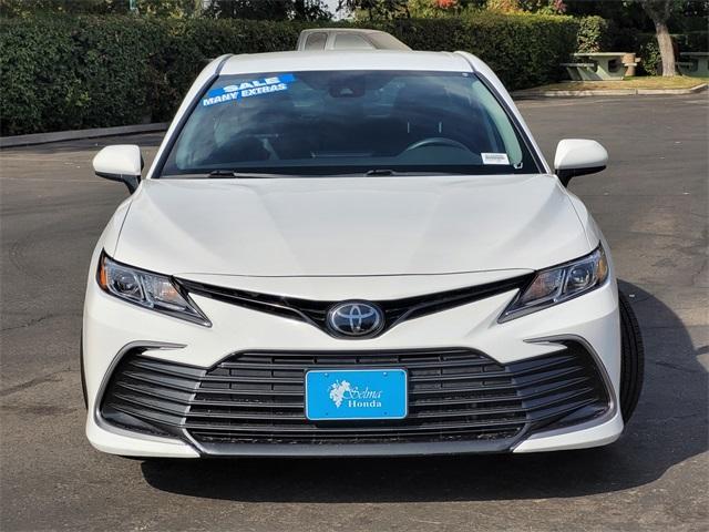 2023 toyota camry le