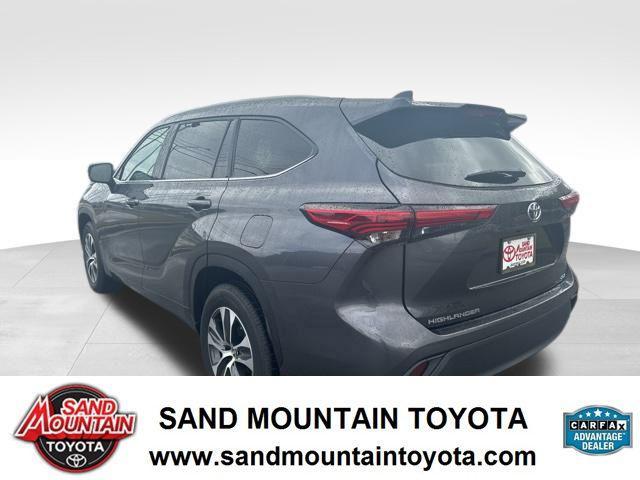 2022 toyota highlander xle