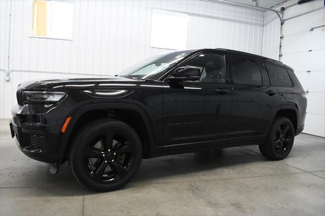 2022 jeep grand cherokee l altitude