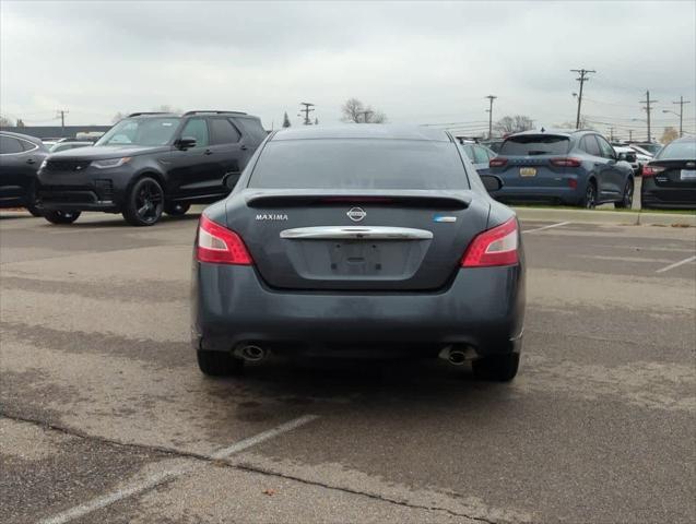 2011 nissan maxima sv