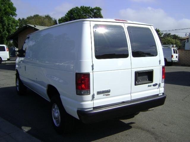 2013 ford e350 super duty xl