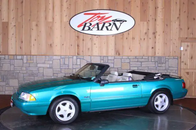 1993 ford mustang lx convertible green 2dr convertible lx 5.0l automatic