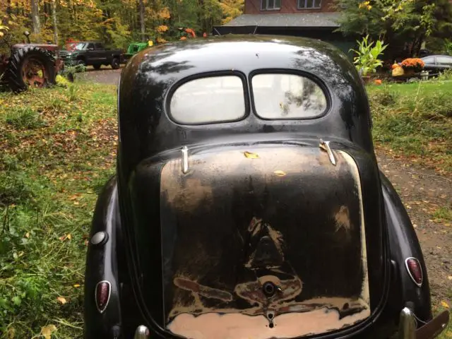 1939 plymouth sedan with suicide doors