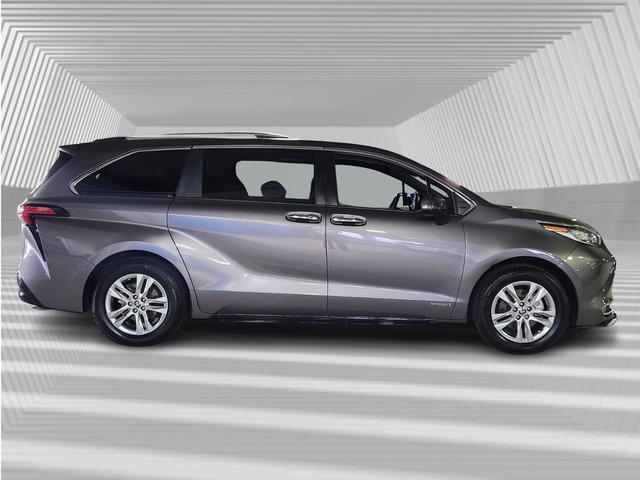 2021 toyota sienna limited