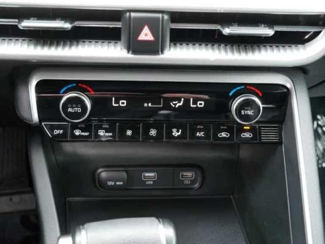 2022 kia k5 in south saint paul, minnesota