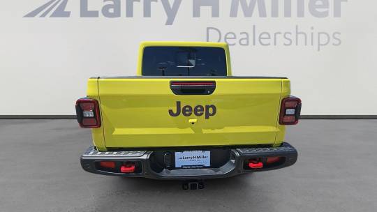 2024 Jeep Gladiator