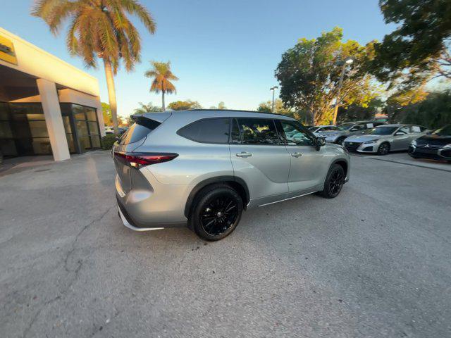 2024 toyota highlander xse