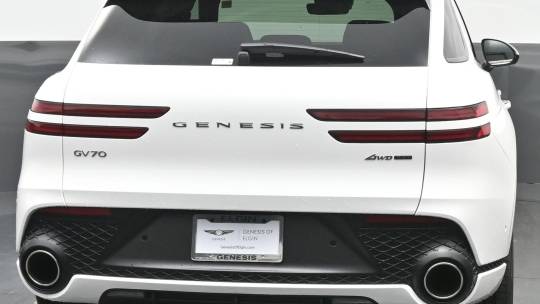 2025 Genesis GV70
