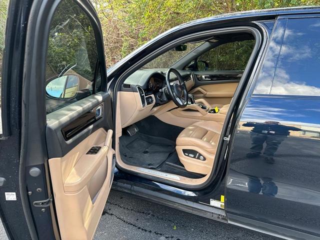 2019 porsche cayenne s