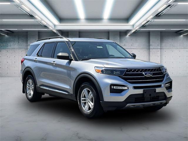 2021 ford explorer xlt