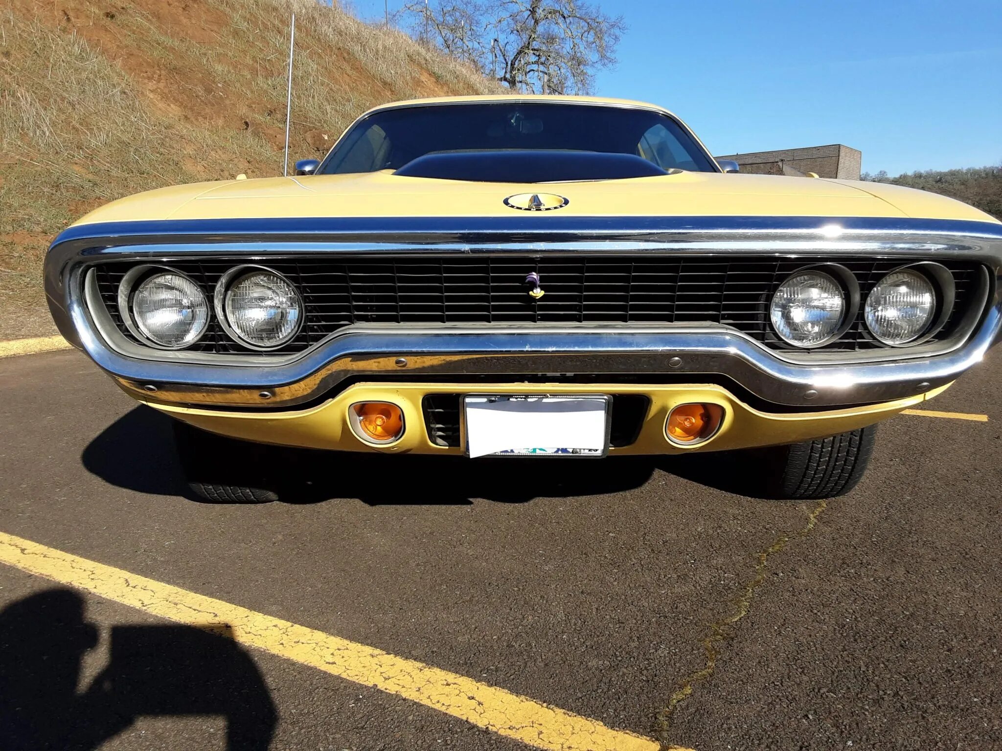 plymouth road runner