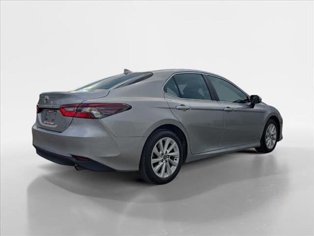 2023 toyota camry le