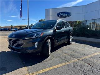 2022 Ford Escape titanium