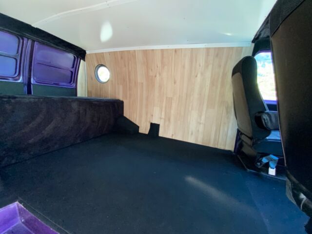 70s porter whole windows 351 v8 1/2ton f-150 e-150 trick van surfer cargo bus