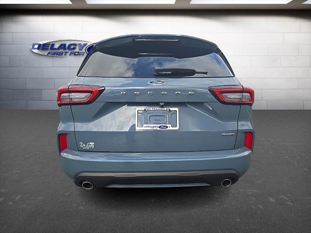 2023 ford escape st-line select