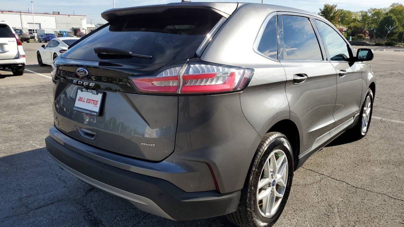 2022 ford edge sel