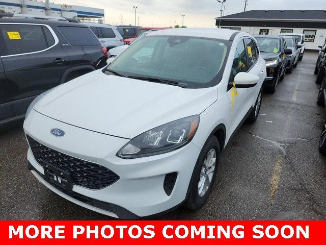 2020 ford escape se
