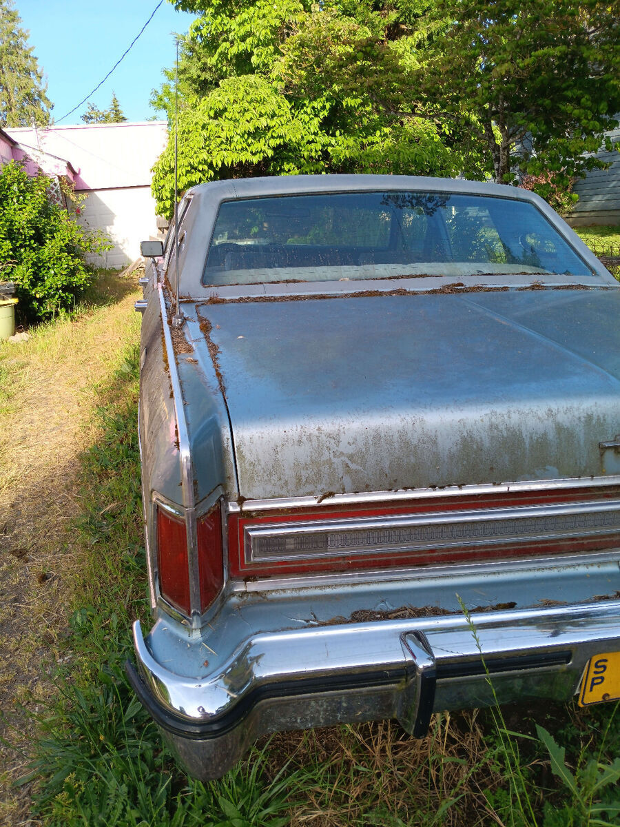 baby blue 1979 lincoln continental town car 400 v8