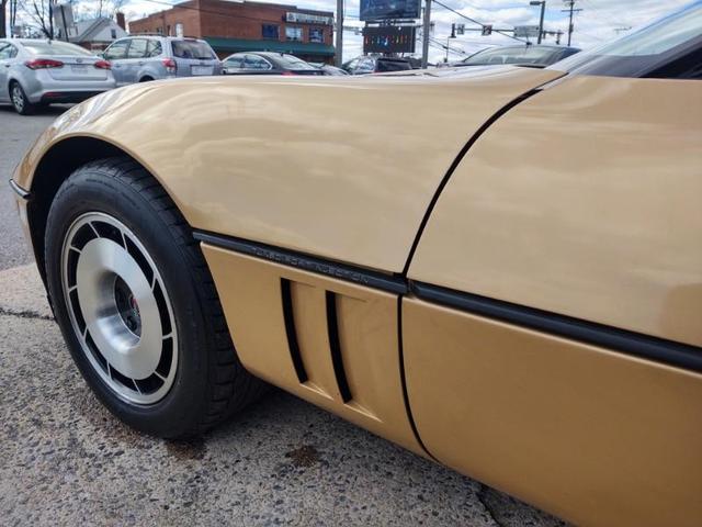 1985 chevrolet corvette base