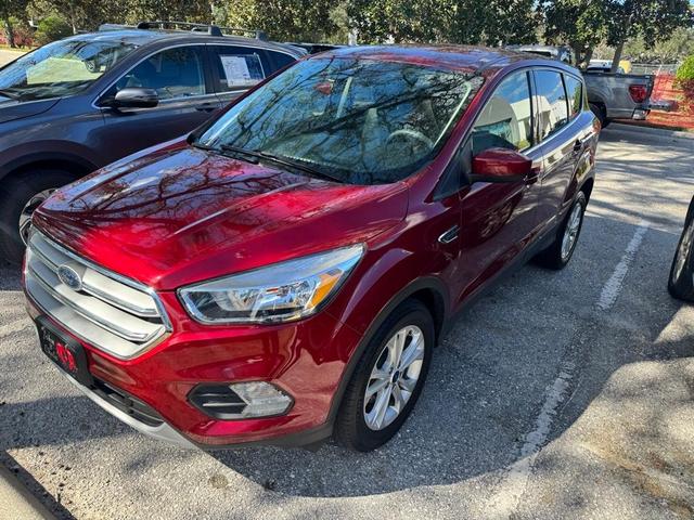 2019 ford escape se