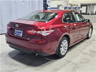 2020 Toyota Camry le