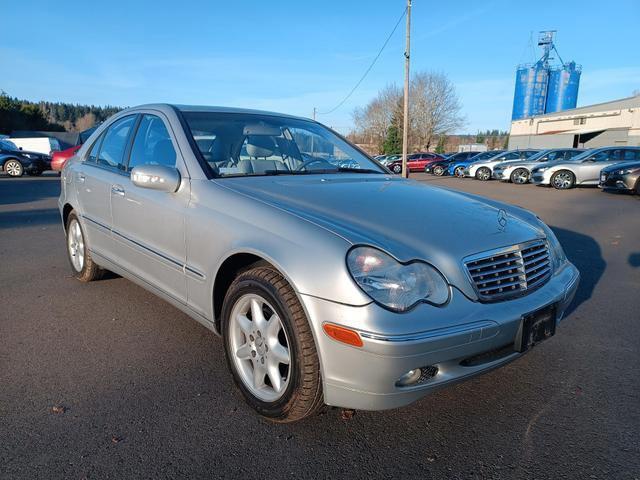 2004 mercedes-benz c-class c 320